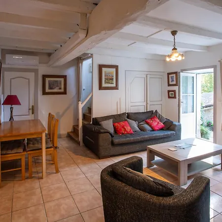 Semesterbostad Menet